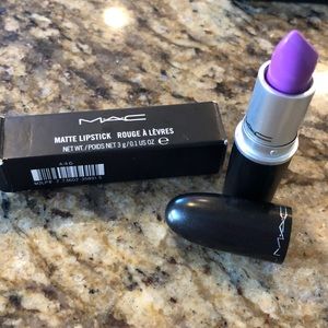 Mac lipstick lavender jade color
